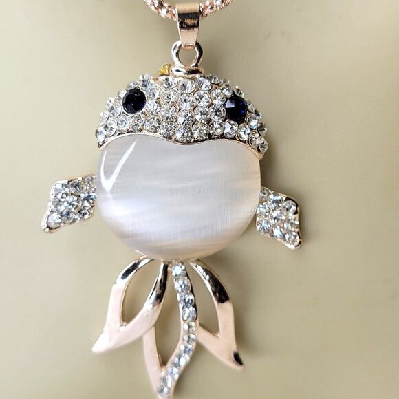 Fish Pendant Necklace - Picture 3 of 12